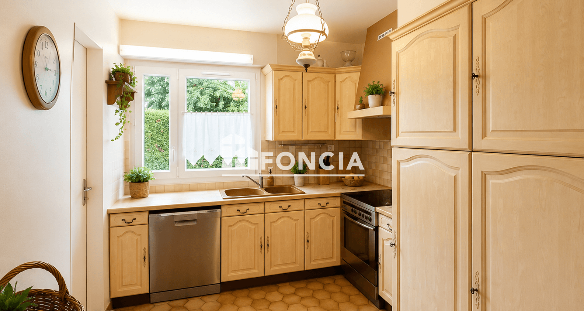 Appartement 5 pièces (94.5 m²) à vendre - Lisieux (14100)