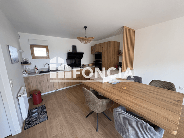 Appartement meublé 3 pièces (84.21 m²) à louer - Saint Jacques De La Lande (35136)