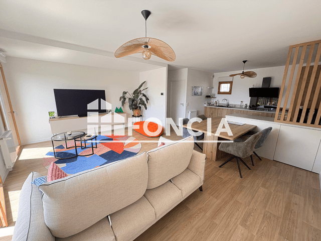 Appartement meublé 3 pièces (84.21 m²) à louer - Saint Jacques De La Lande (35136)