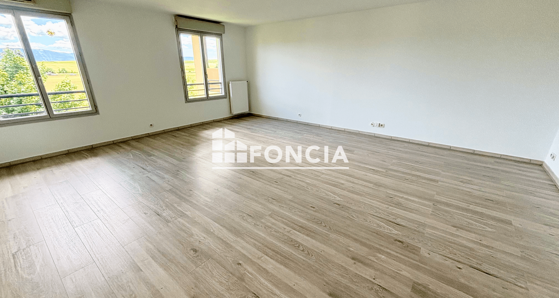 Appartement 5 pièces (121.17 m²) à louer - Saint-genis-pouilly (01630)