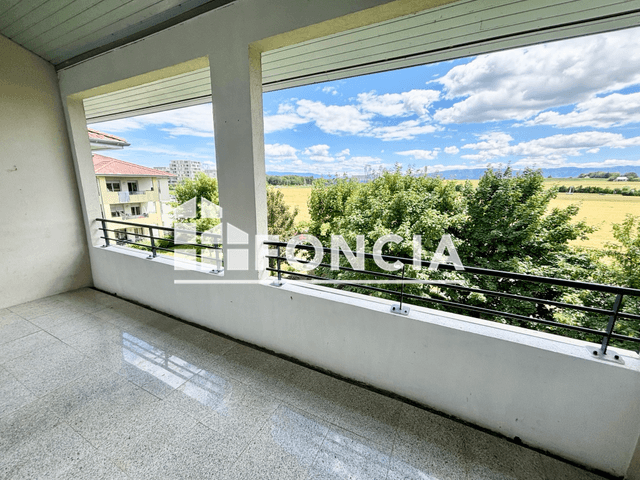 Appartement 5 pièces (121.17 m²) à louer - Saint Genis Pouilly (01630)