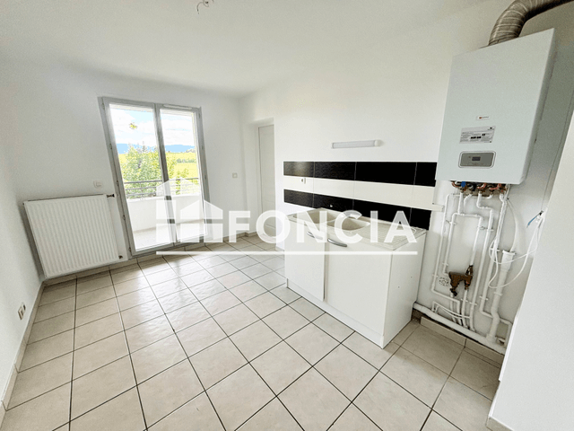 Appartement 5 pièces (121.17 m²) à louer - Saint Genis Pouilly (01630)