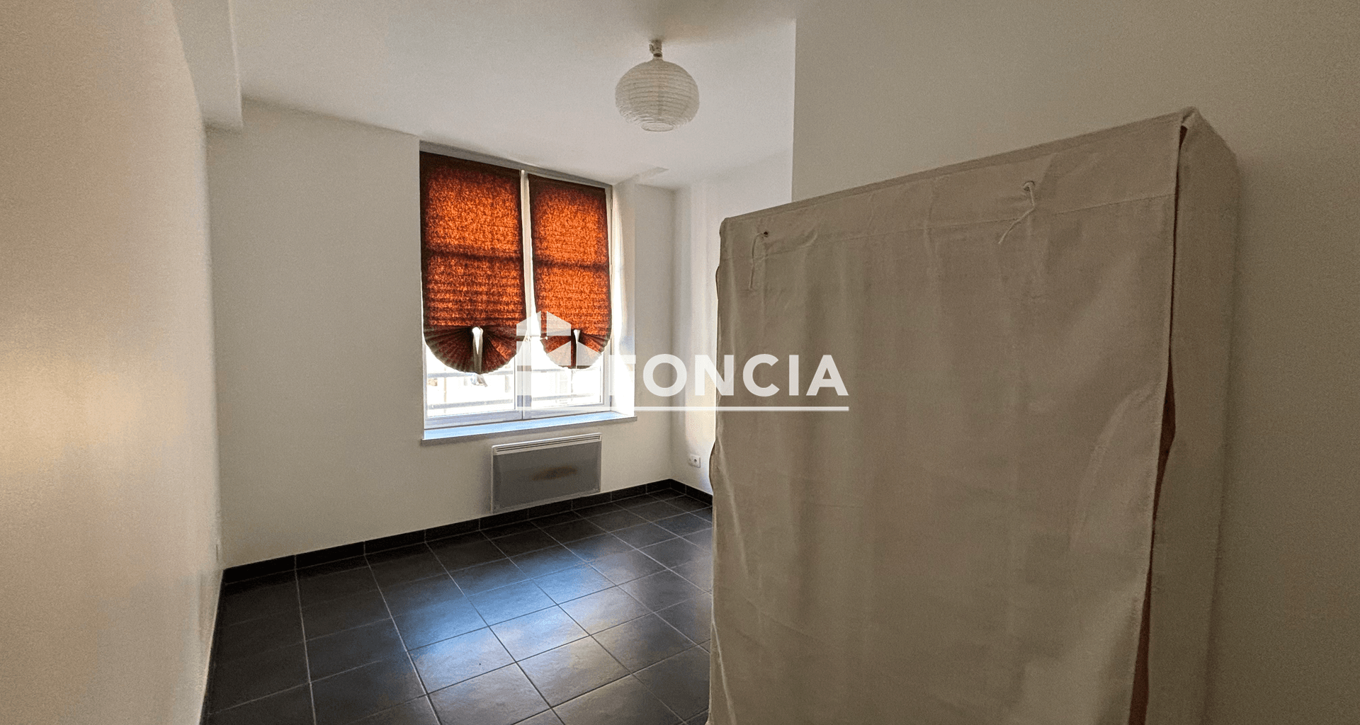 Appartement 2 pièces (51.74 m²) à louer - Lyon 1ᵉʳ (69001)