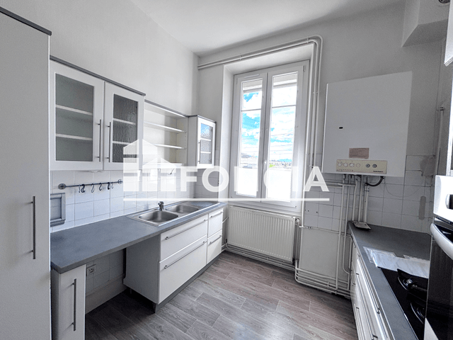 Appartement 5 pièces (136.3 m²) à louer - Voiron (38500)