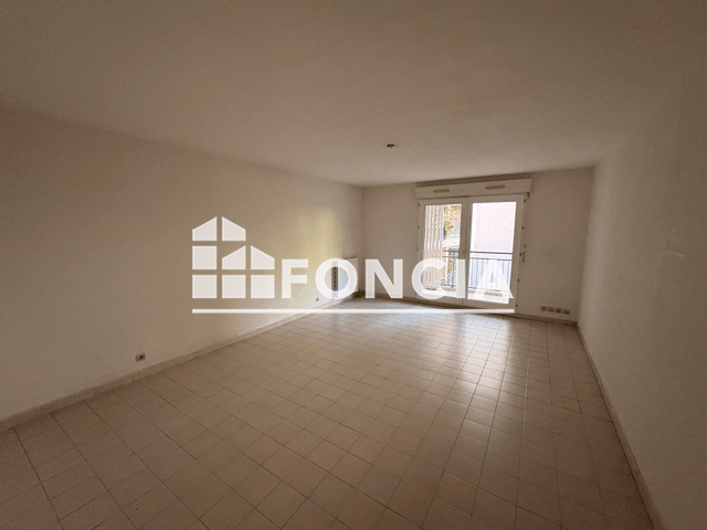 Appartement 4 pièces (80 m²) à louer - Nimes (30900)