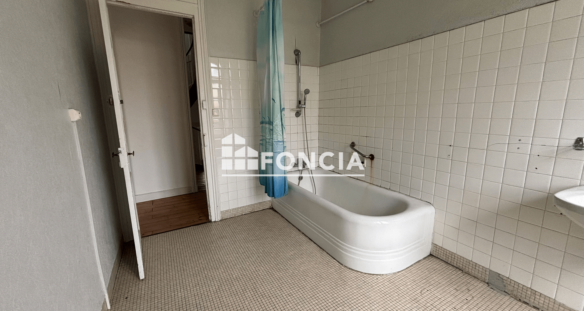 Appartement 6 pièces (155.44 m²) à vendre - Douarnenez (29100)