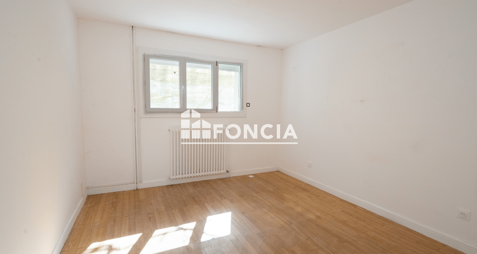 Appartement 5 pièces (125.4 m²) à vendre - Tournon-sur-rhône (07300)