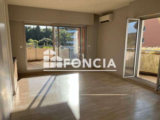 Studio (33.53 m²) à louer - Cannes-la-bocca (06150)