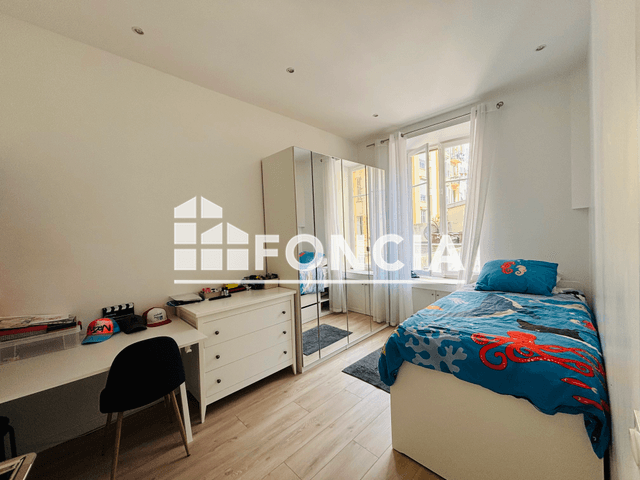 Appartement meublé 4 pièces (97 m²) à louer - Nice (06100)