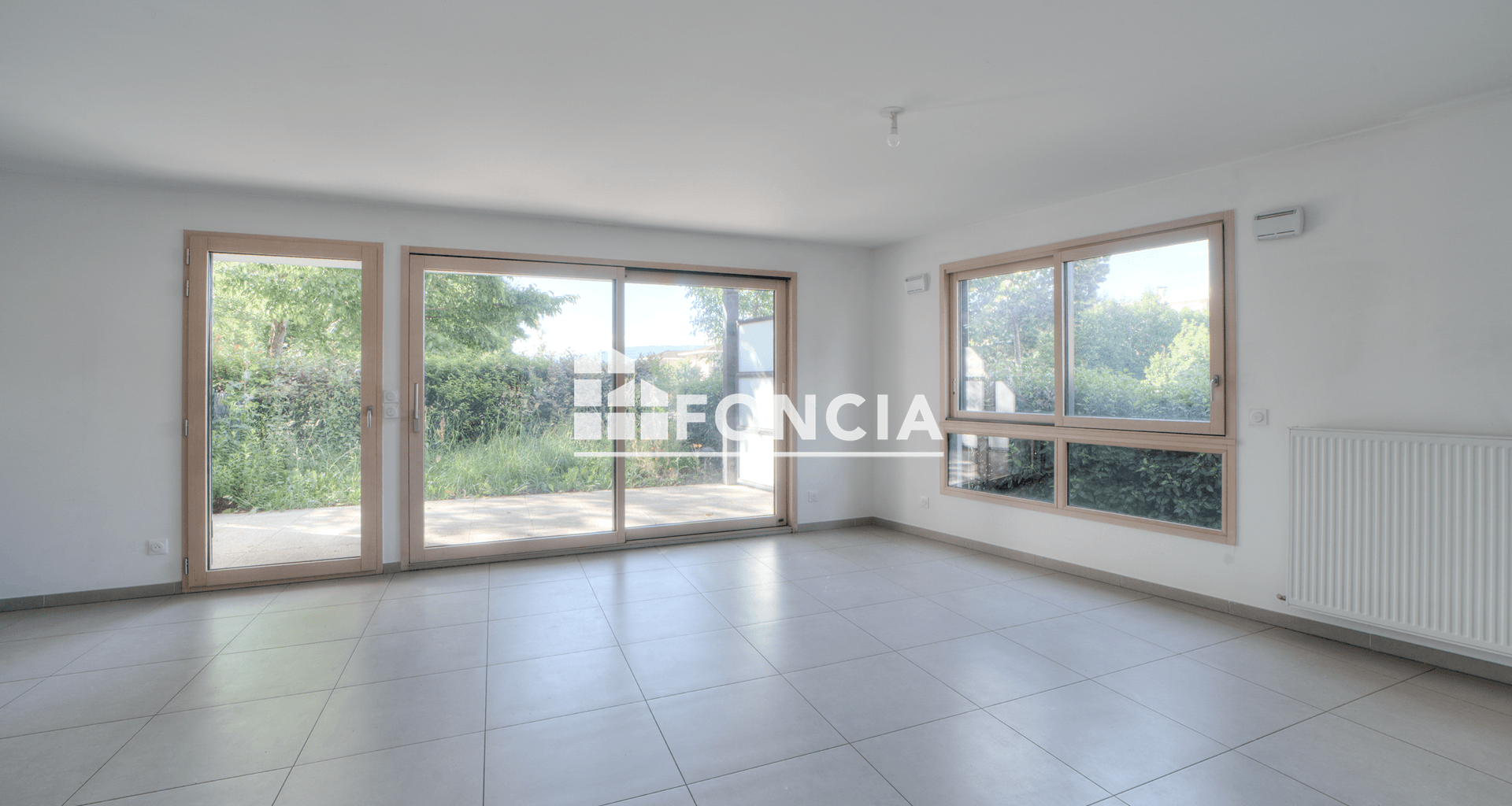 Appartement 3 pièces (71 m²) à vendre - Ferney-voltaire (01210)