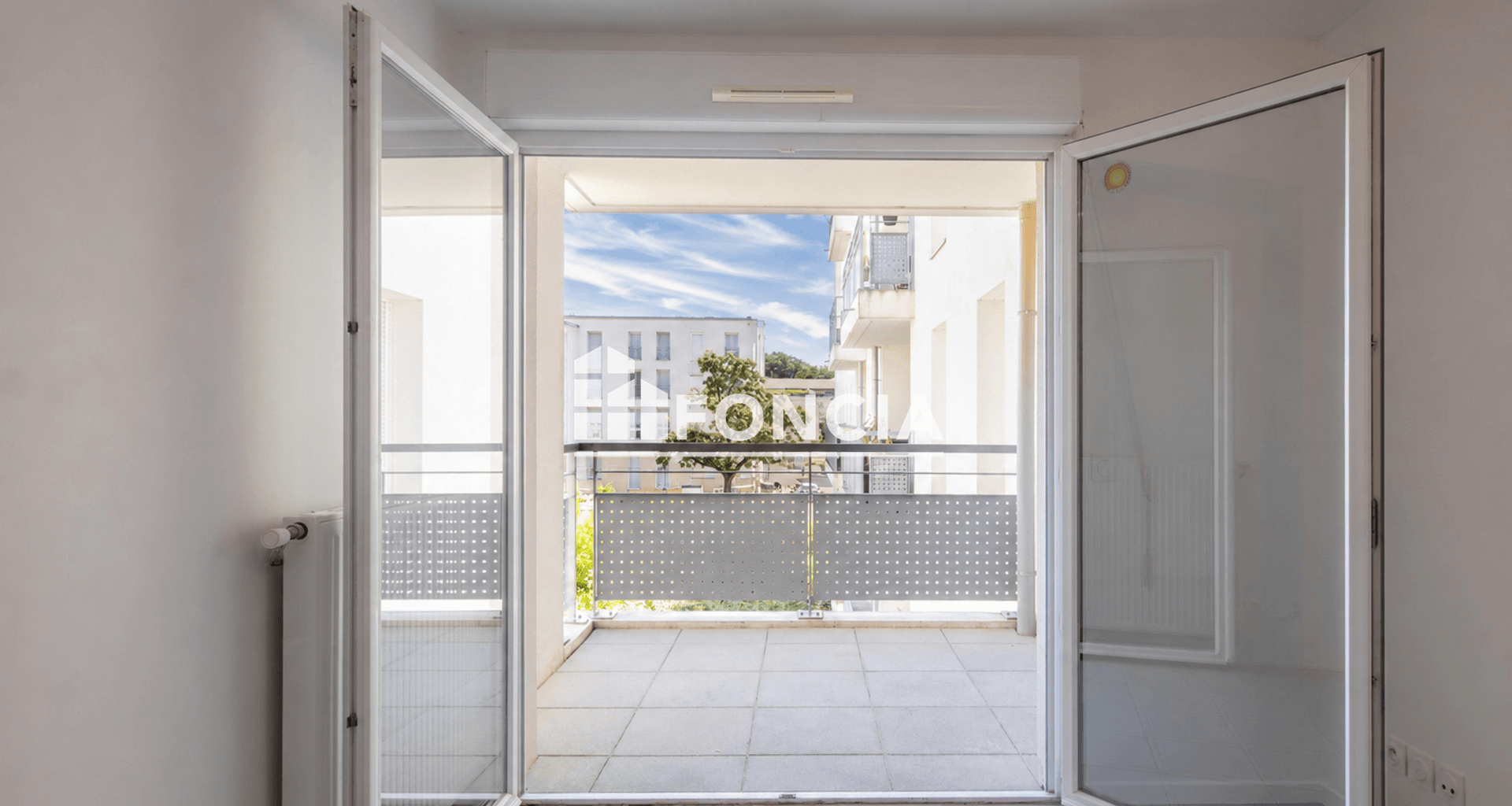Appartement 2 pièces (42.8 m²) à vendre - Décines-charpieu (69150)