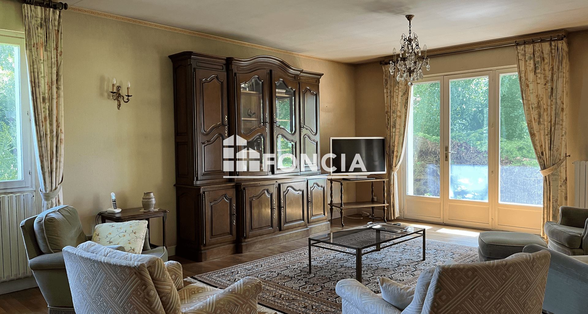 Maison 8 pièces (252.68 m²) à vendre - Chalandry (02270)