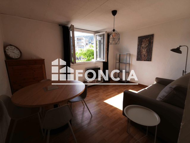 Appartement meublé 3 pièces (54.39 m²) à louer - Saint Martin D'heres (38400)