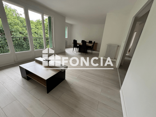 Appartement meublé 3 pièces (78.01 m²) à louer - Evreux (27000)