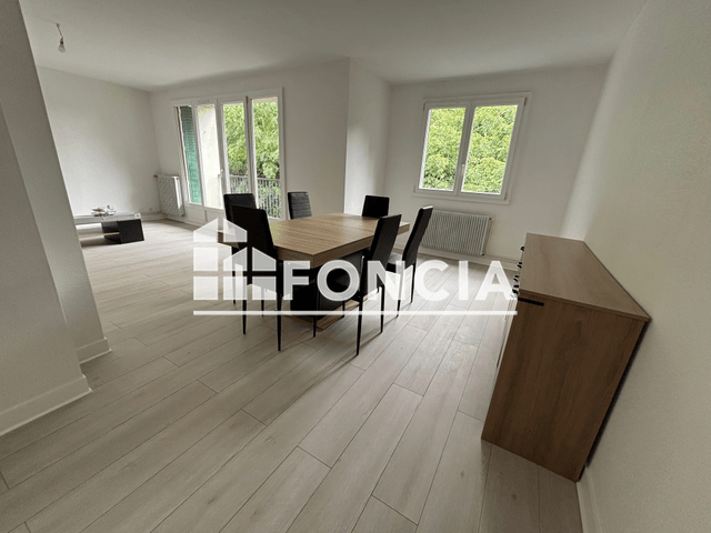 Appartement meublé 3 pièces (78.01 m²) à louer - Evreux (27000)