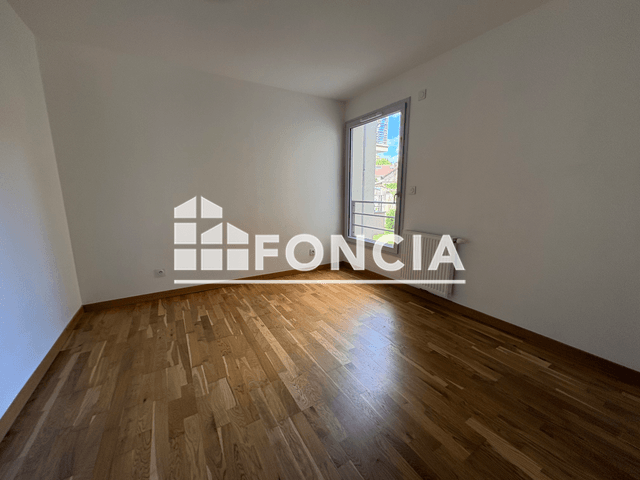 Appartement 3 pièces (67.8 m²) à louer - Bourg En Bresse (01000)