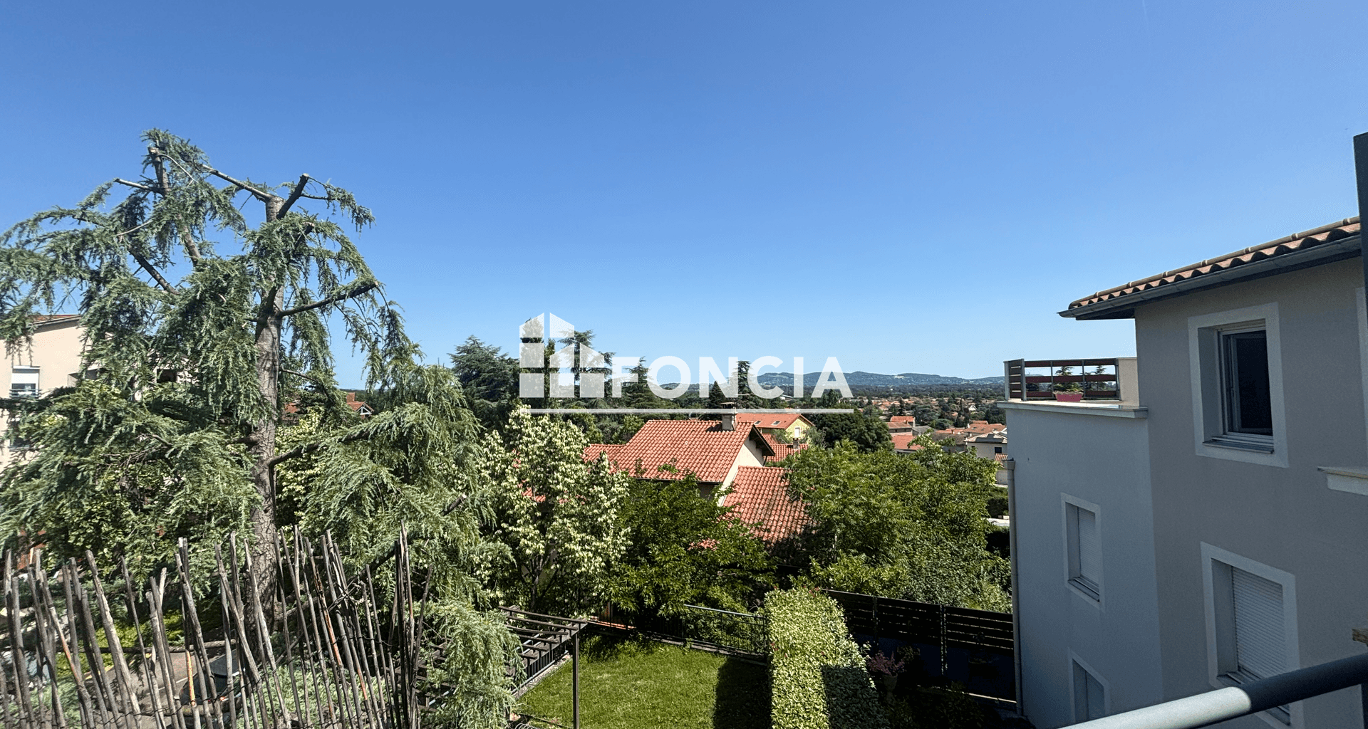 Appartement meublé 2 pièces (39.51 m²) à louer - Saint-genis-les-ollières (69290)