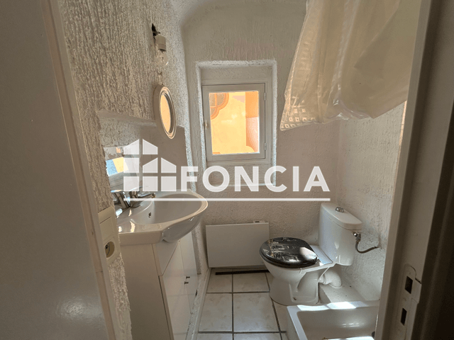 Appartement 2 pièces (30 m²) à louer - Castellar (06500)