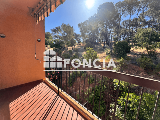 Appartement 2 pièces (52.53 m²) à louer - Hyeres (83400)