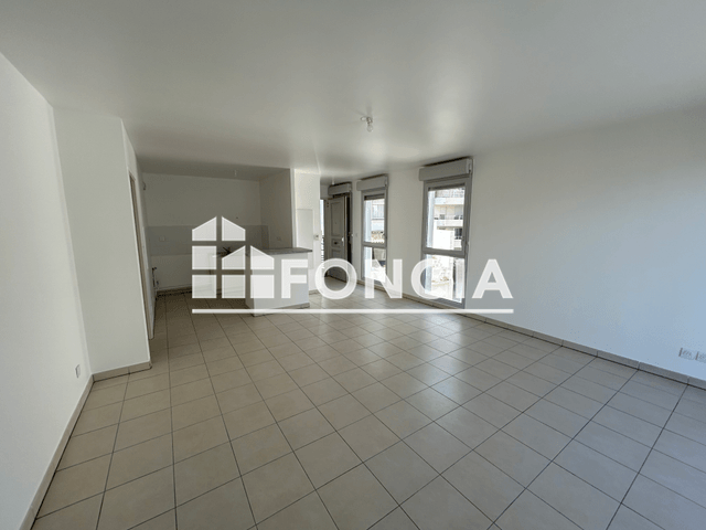 Appartement 4 pièces (81 m²) à louer - Marseille 1ᵉʳ (13001)