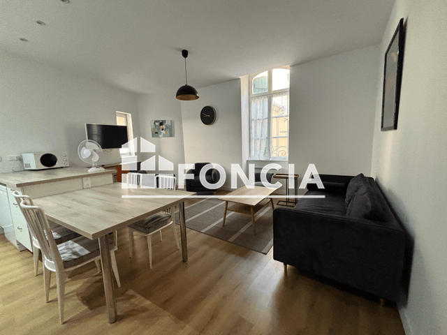 Appartement meublé 3 pièces (81 m²) à louer - Beziers (34500)