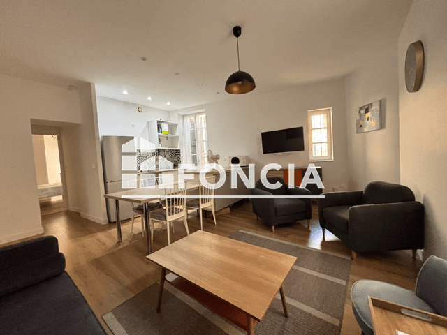 Appartement meublé 3 pièces (81 m²) à louer - Beziers (34500)