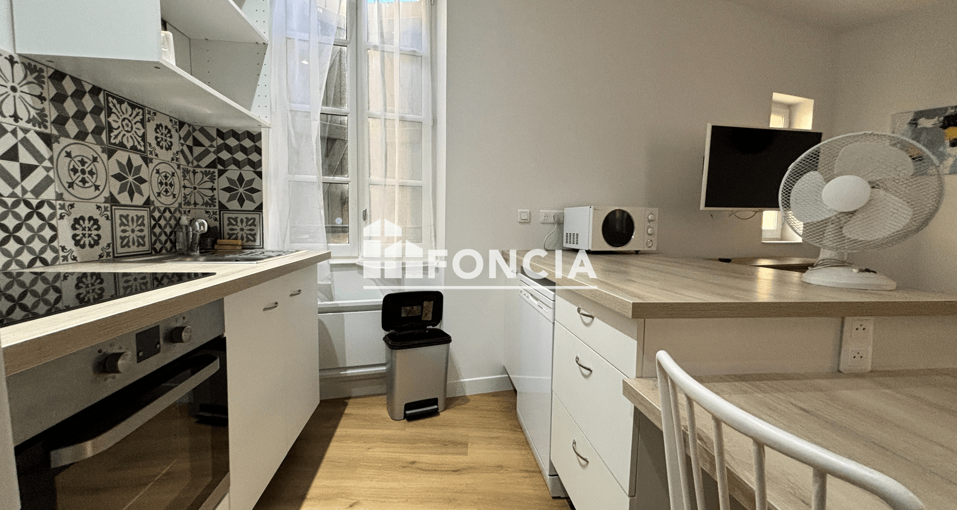 Appartement meublé 3 pièces (81 m²) à louer - Béziers (34500)