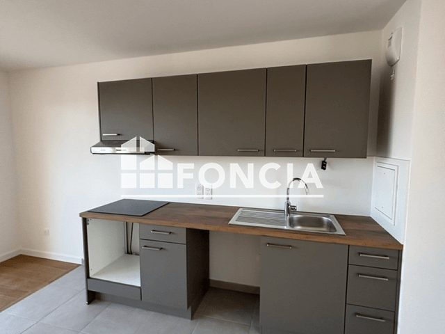 Appartement 3 pièces (78.5 m²) à louer - Clichy (92110)
