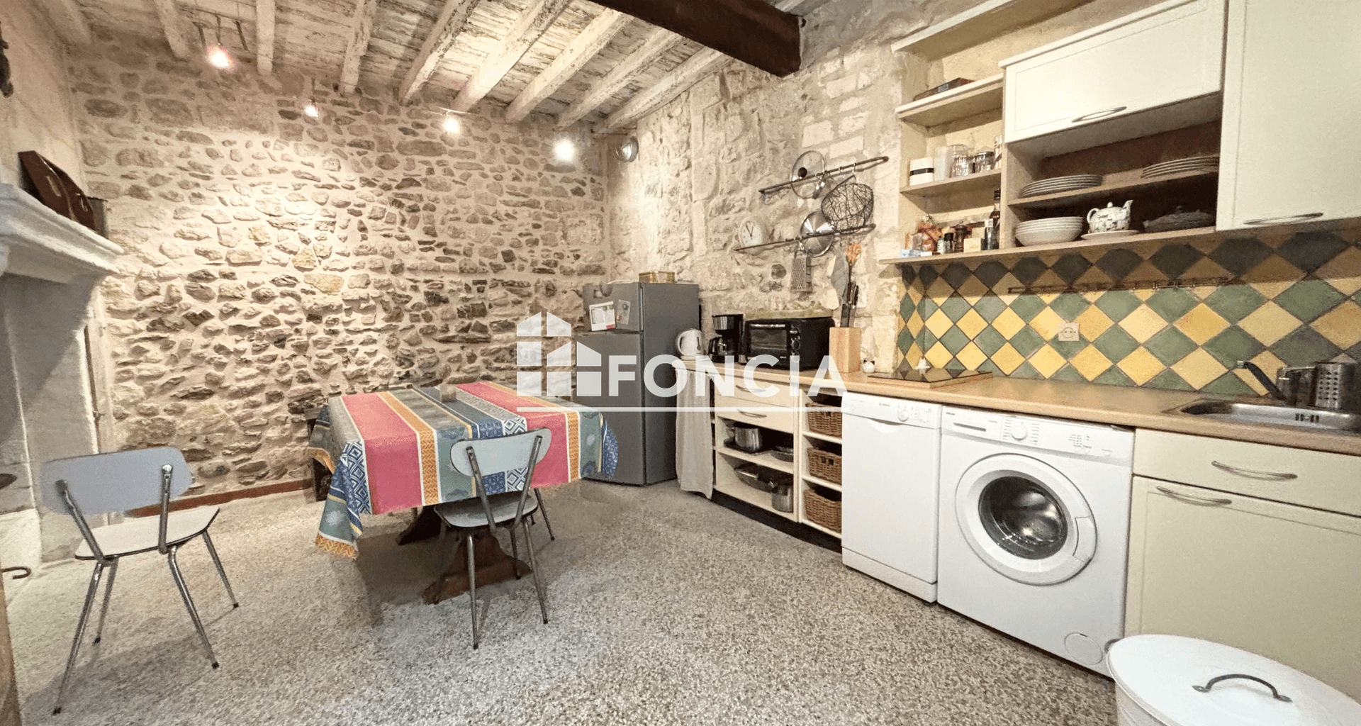 Maison 3 pièces (62 m²) à vendre - Arles (13200)
