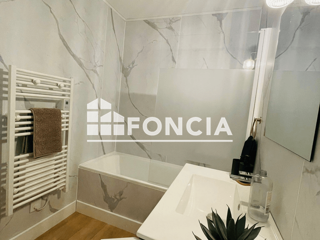 Appartement meublé 2 pièces (45 m²) à louer - Aix Les Bains (73100)