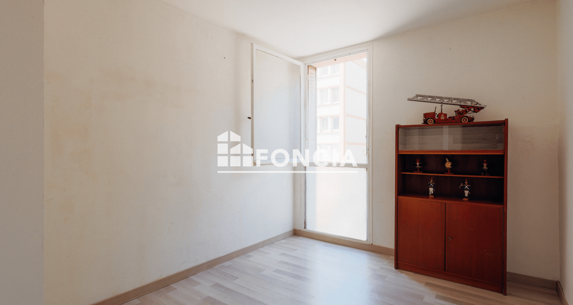 Appartement 5 pièces (77.45 m²) à vendre - Marignane (13700)