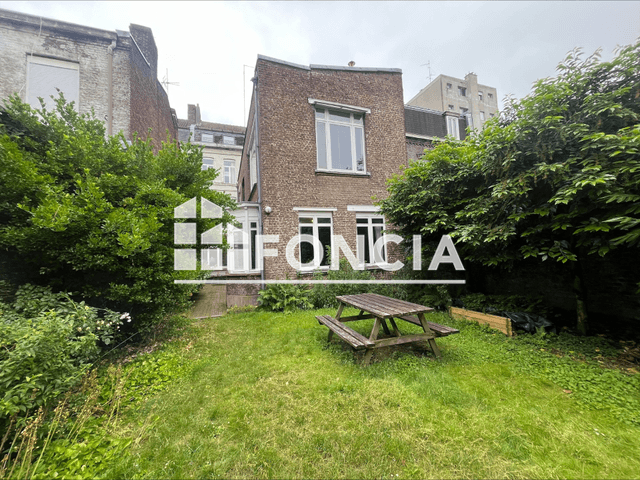 Appartement 3 pièces (125.03 m²) à louer - Lille (59000)