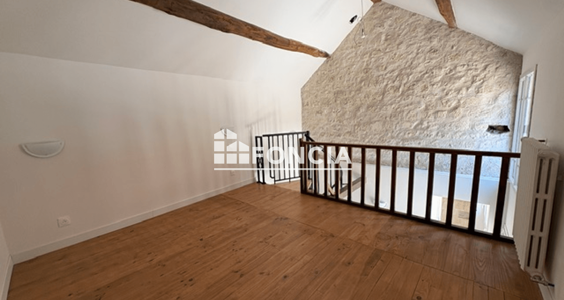 Appartement 2 pièces (48.9 m²) à louer - ÉRagny (95610)