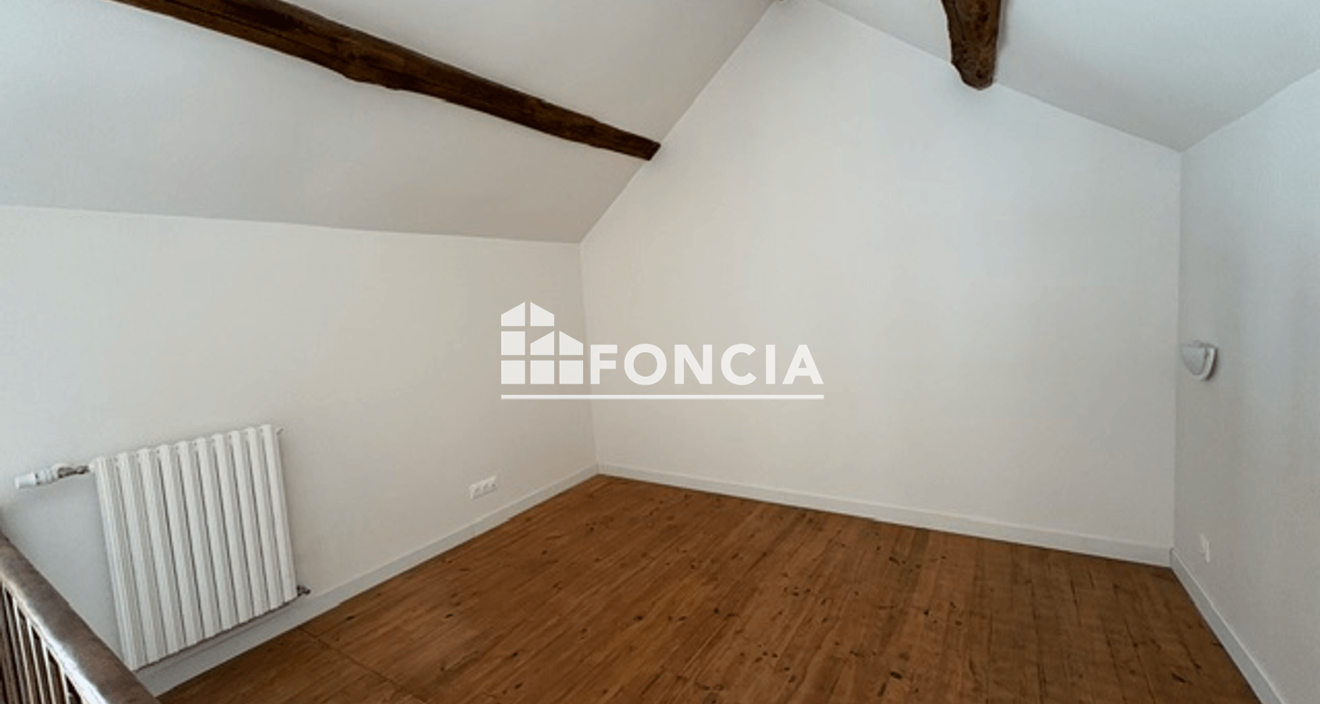 Appartement 2 pièces (48.9 m²) à louer - ÉRagny (95610)