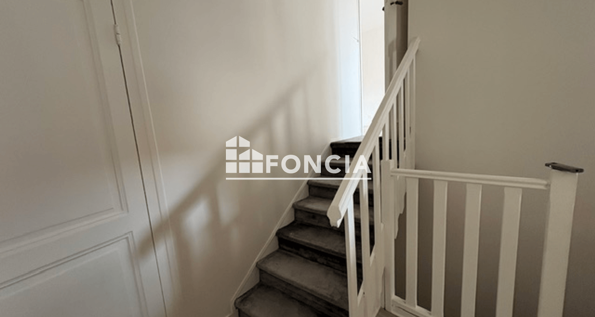 Appartement 4 pièces (103.93 m²) à louer - ÉRagny (95610)
