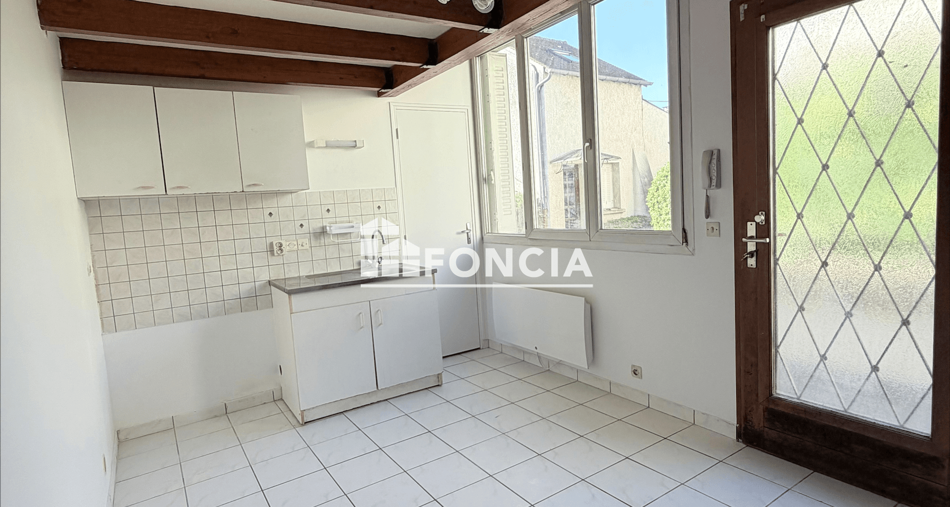Studio (14.86 m²) à louer - Sainte-geneviève-des-bois (91700)