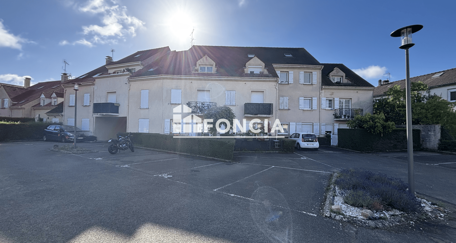 Appartement 2 pièces (43 m²) à vendre - Les Essarts-le-roi (78690)