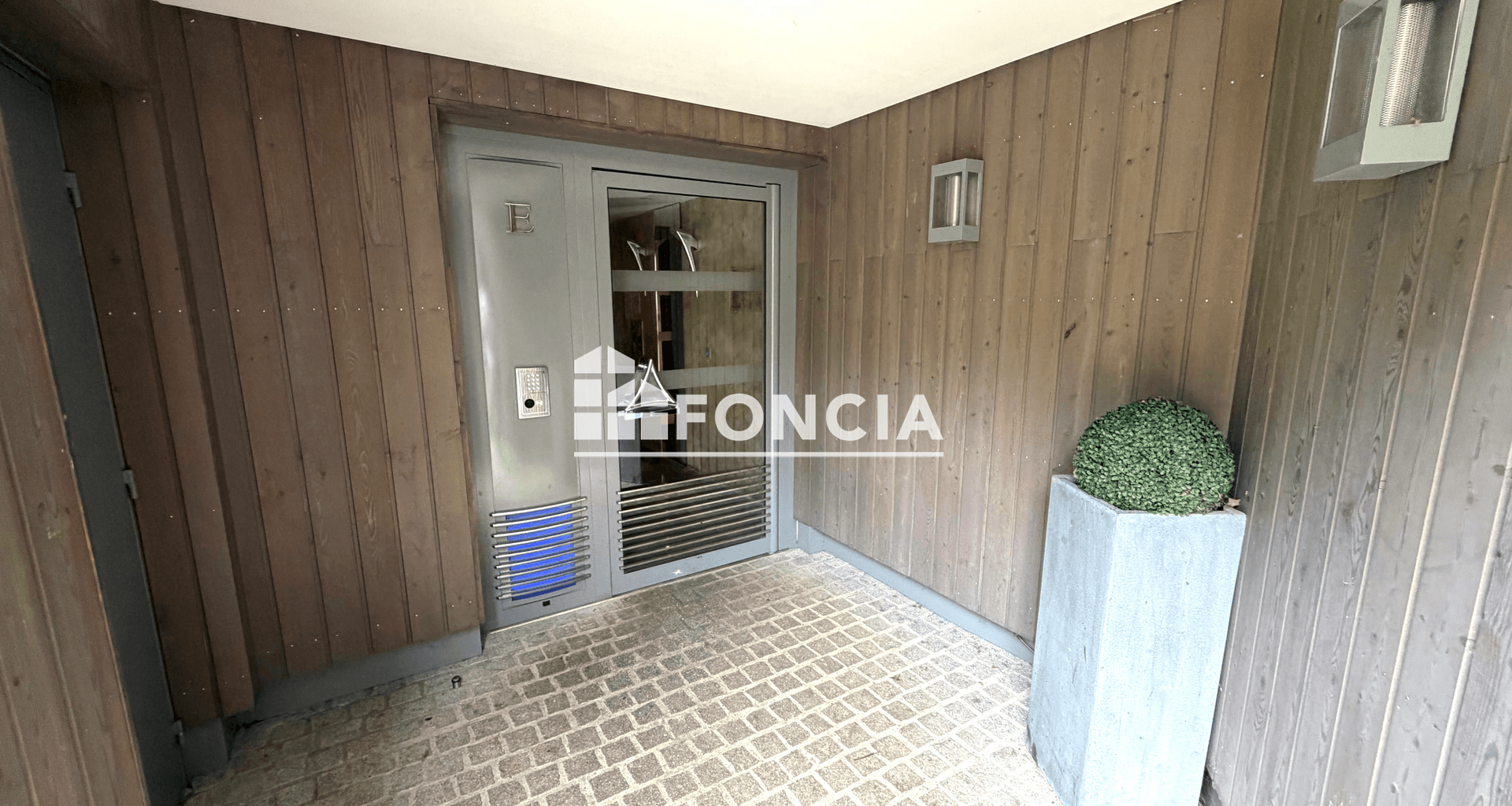 Appartement 3 pièces (70.64 m²) à louer - Versailles (78000)