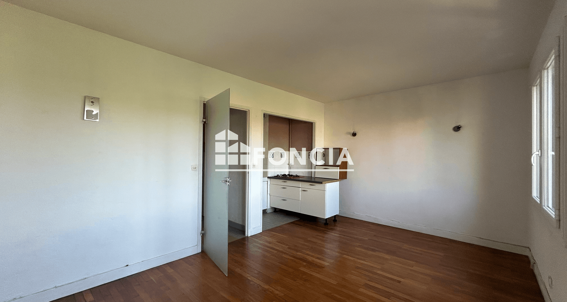 Studio (27 m²) à louer - Fontaines-sur-saône (69270)
