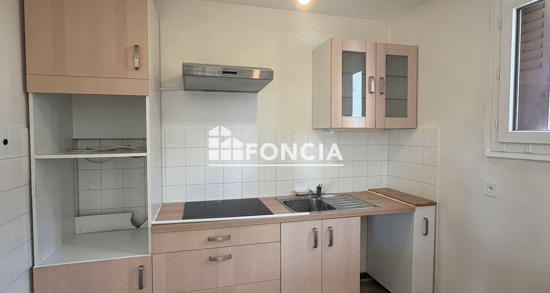 Appartement 5 pièces (105.6 m²) à louer - Bourgoin-jallieu (38300)