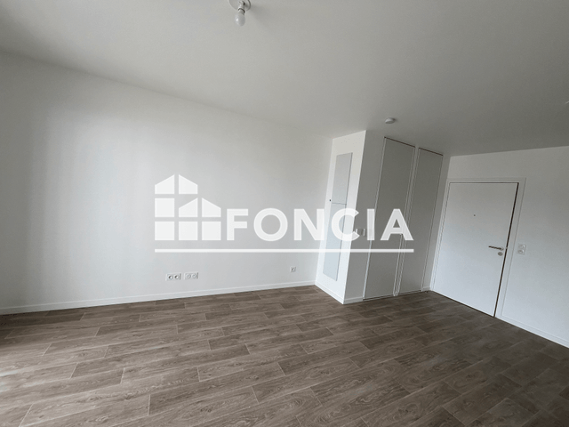 Appartement 2 pièces (42.63 m²) à louer - Laval (53000)