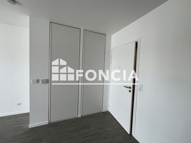 Appartement 2 pièces (42.63 m²) à louer - Laval (53000)
