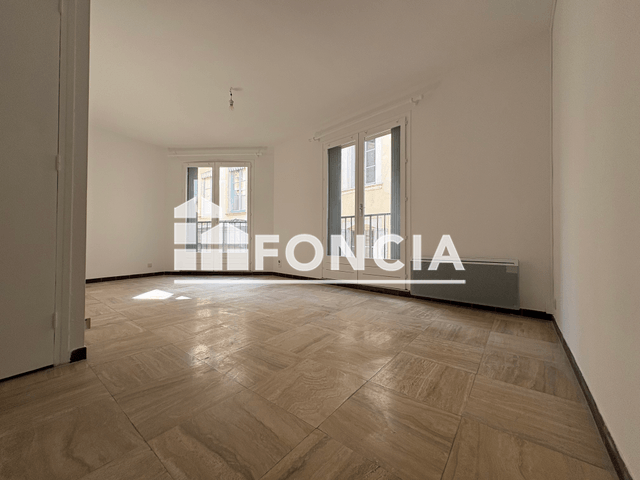 Appartement 2 pièces (34.57 m²) à louer - Nimes Cedex (30000)