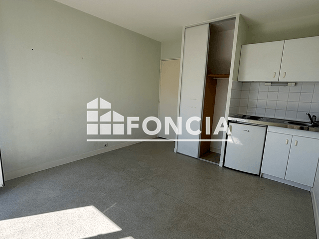 Studio (18.35 m²) à louer - La Roche Sur Yon (85000)
