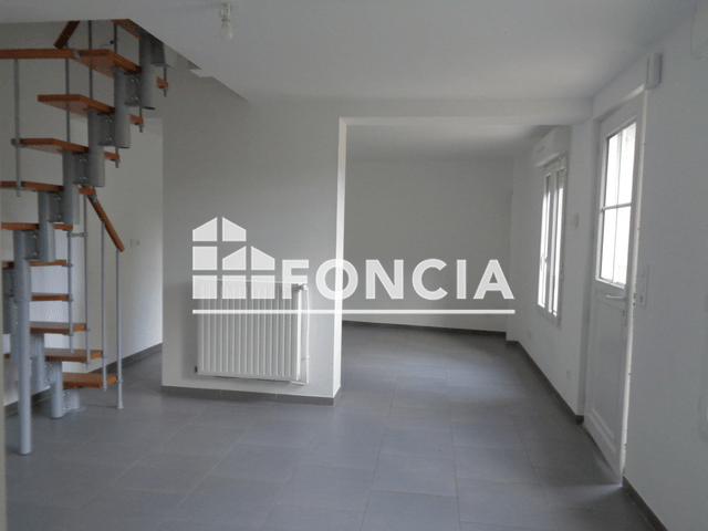 Maison 3 pièces (65 m²) à louer - Vauxbuin (02200)