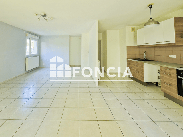 Appartement 4 pièces (83.64 m²) à louer - La Buisse (38500)