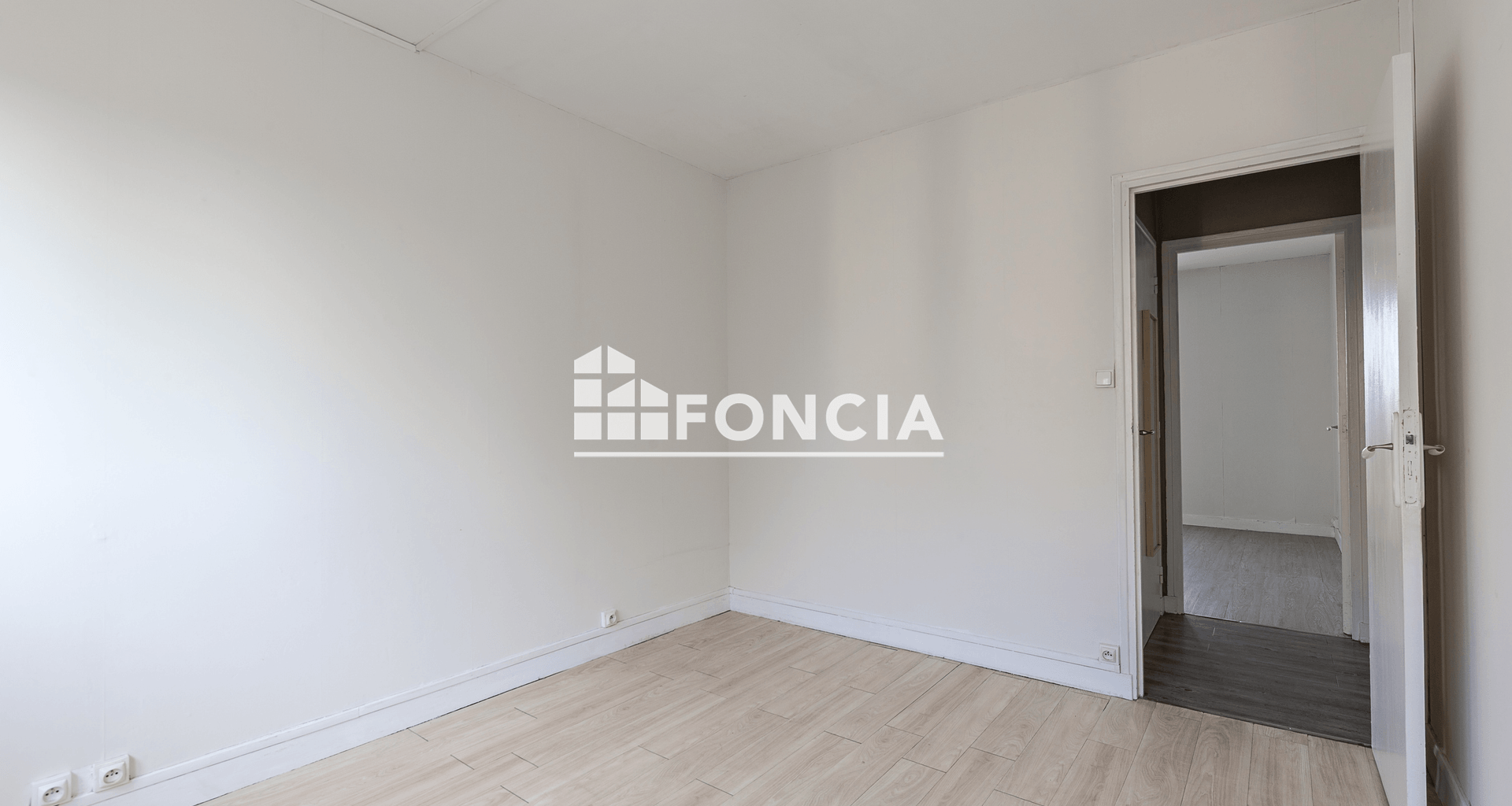 Appartement 4 pièces (73.11 m²) à vendre - Petit-couronne (76650)