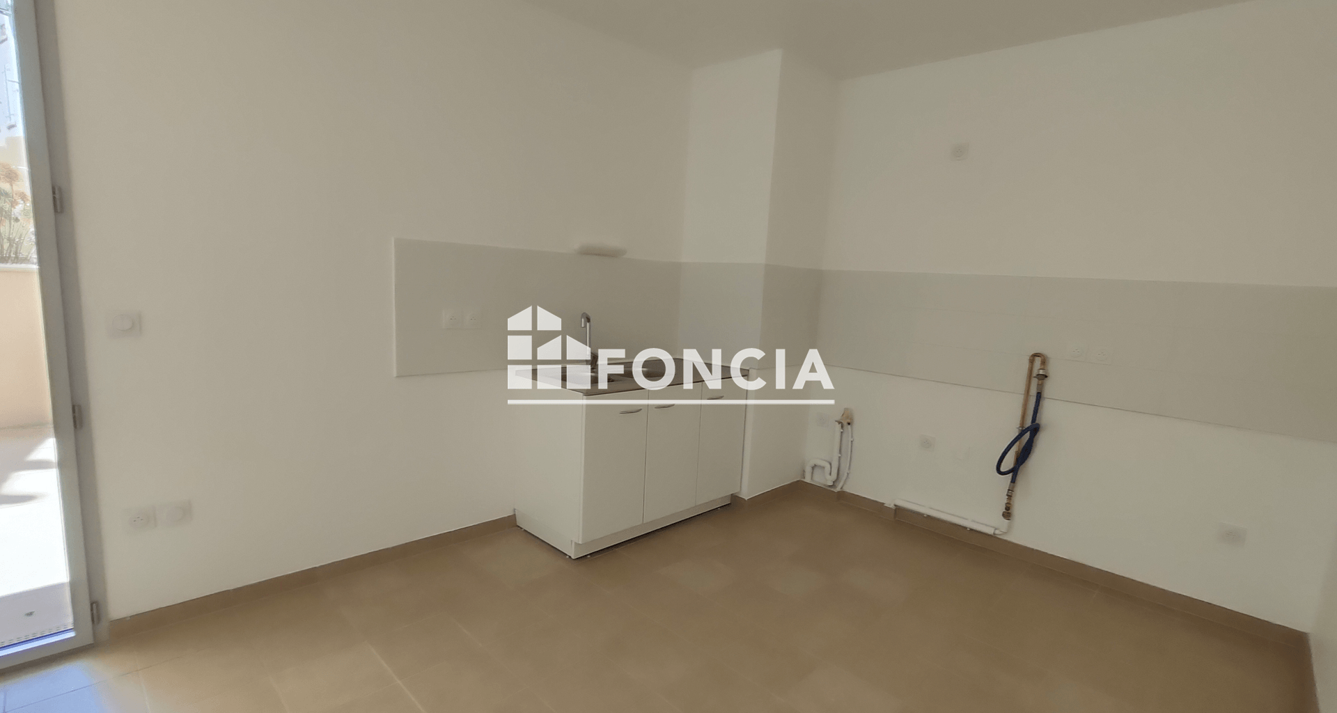 Appartement 3 pièces (73.5 m²) à louer - Marseille 2ᵉ (13002)