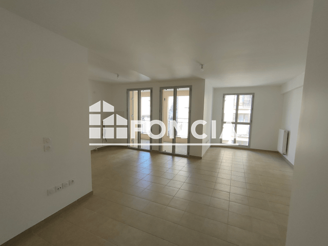 Appartement 3 pièces (76.98 m²) à louer - Marseille 2ᵉ (13002)