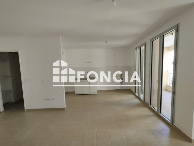 Appartement 3 pièces (76.98 m²) à louer - Marseille 2ᵉ (13002)
